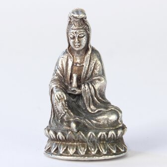 Kwan Yin sitzend 2,4 cm